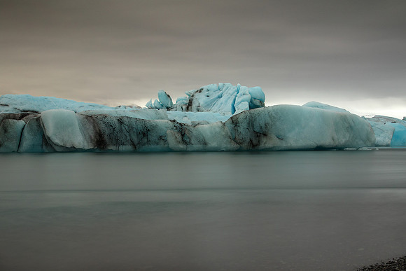 Iceberg on jokulsarlon Lagoon